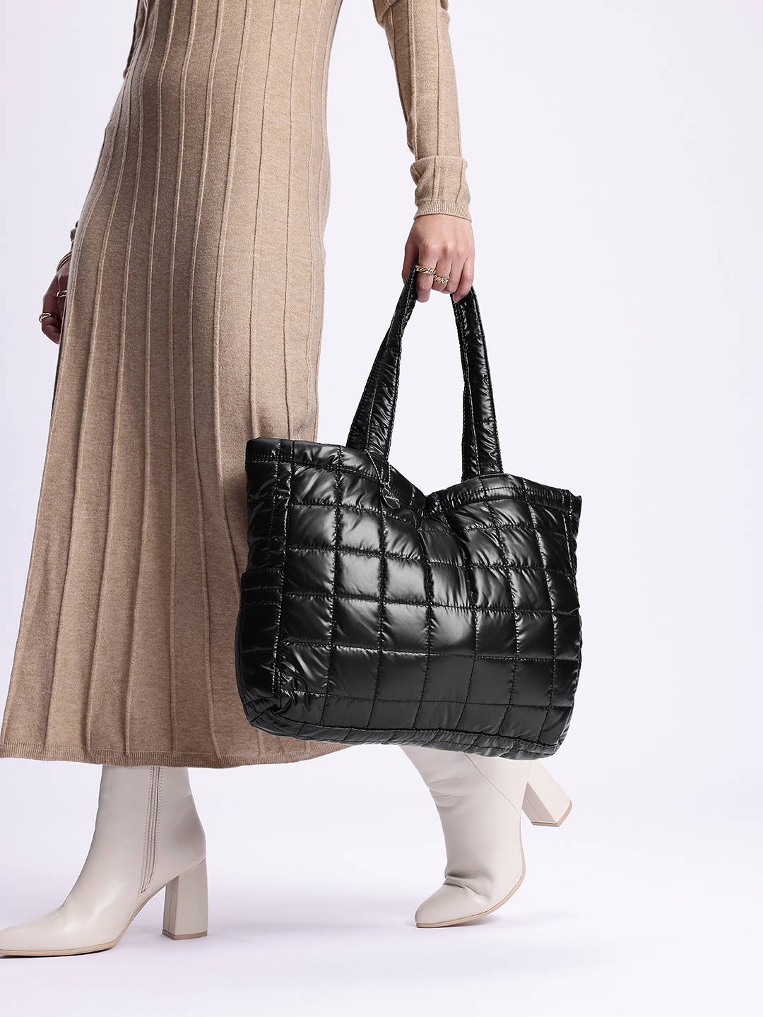 

DressBerry Structured Shoulder Bag with Quilted, Black