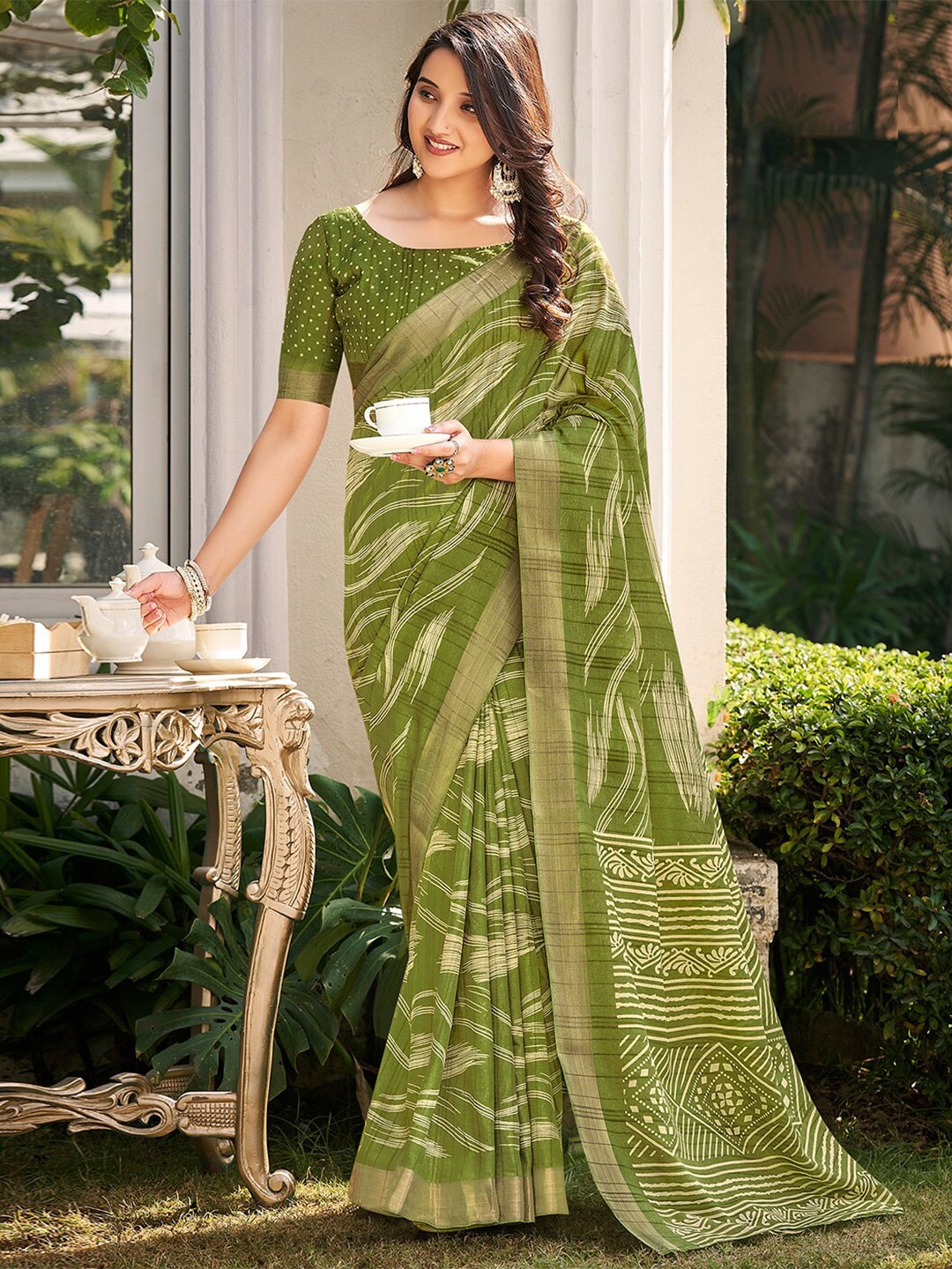 

SANSKAR Floral Zari Pure Silk Saree, Green