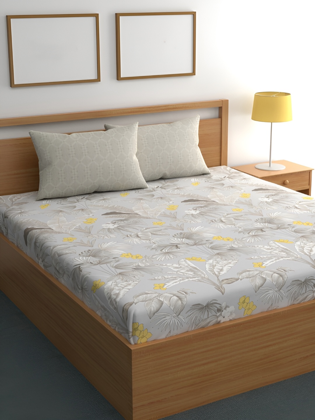 

Srijee Decors Off White & Grey Floral 210 TC King Bedsheet with 2 Pillow Covers