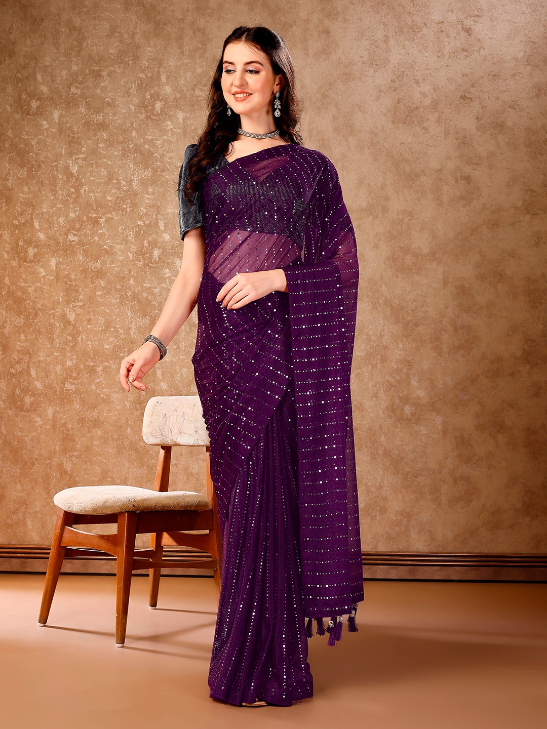 

KALINI Embellished Mirror Work Saree, Purple