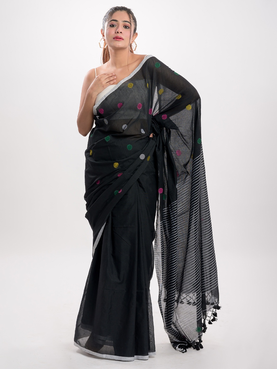 

RODDUR Polka Dot Pure Cotton Saree, Black