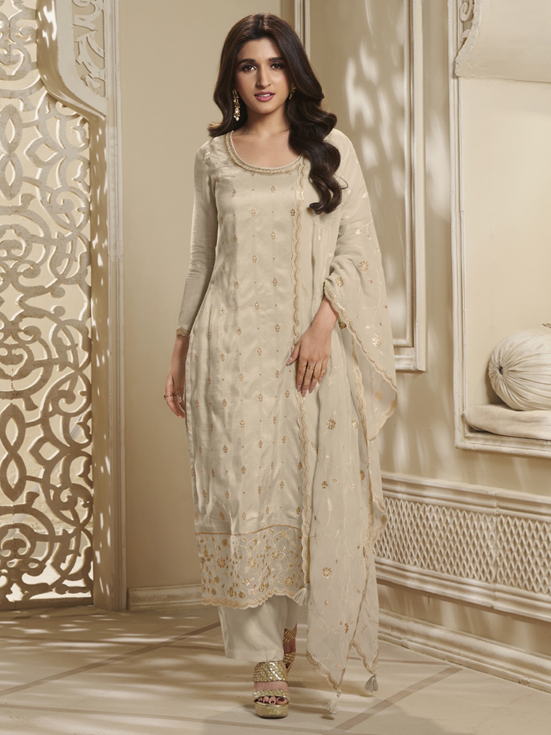 

Seerat Ethnic Motifs Embroidered Pure Silk Kurta With Trousers & Dupatta, Off white