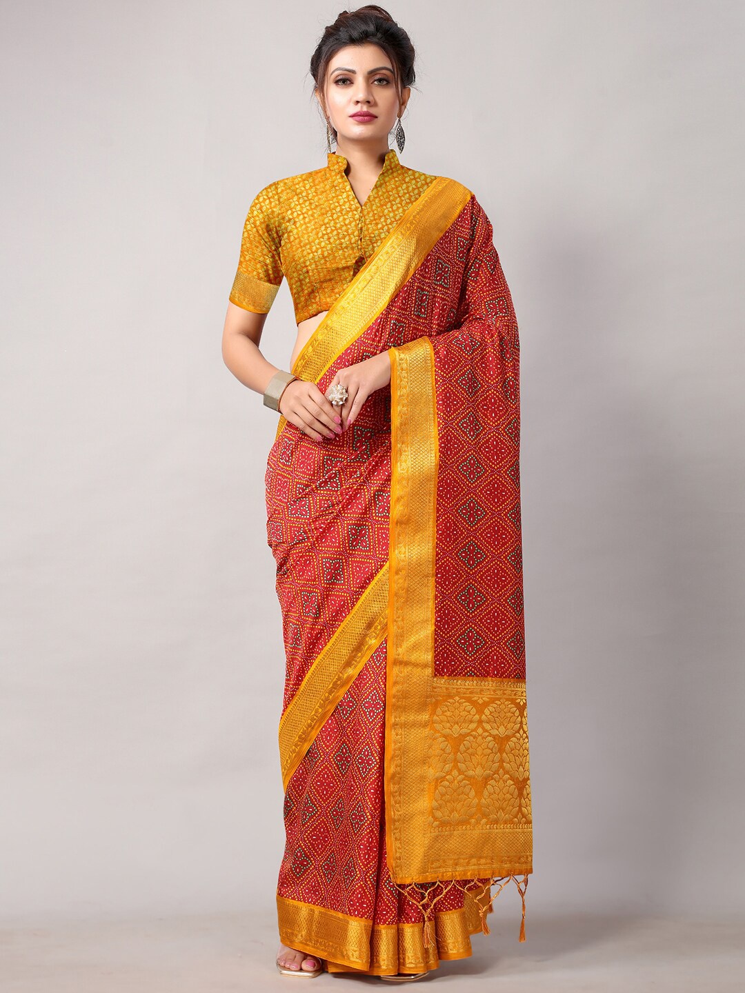 

KALINI Bandhani Printed Zari Saree, Maroon