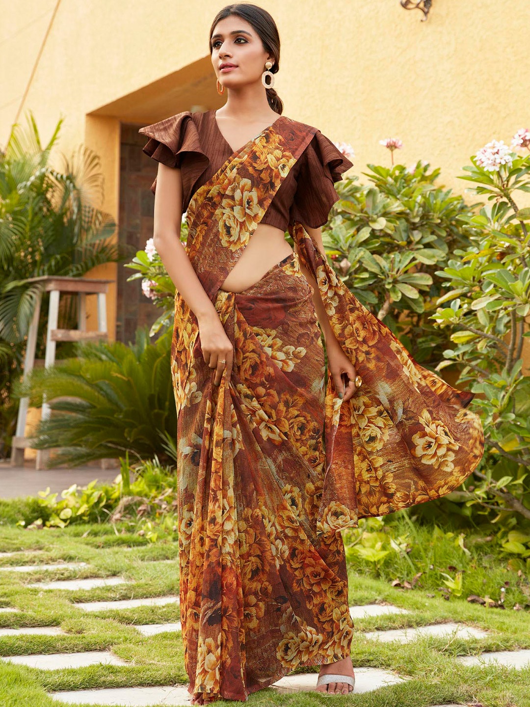 

KALINI Floral Printed Saree, Brown