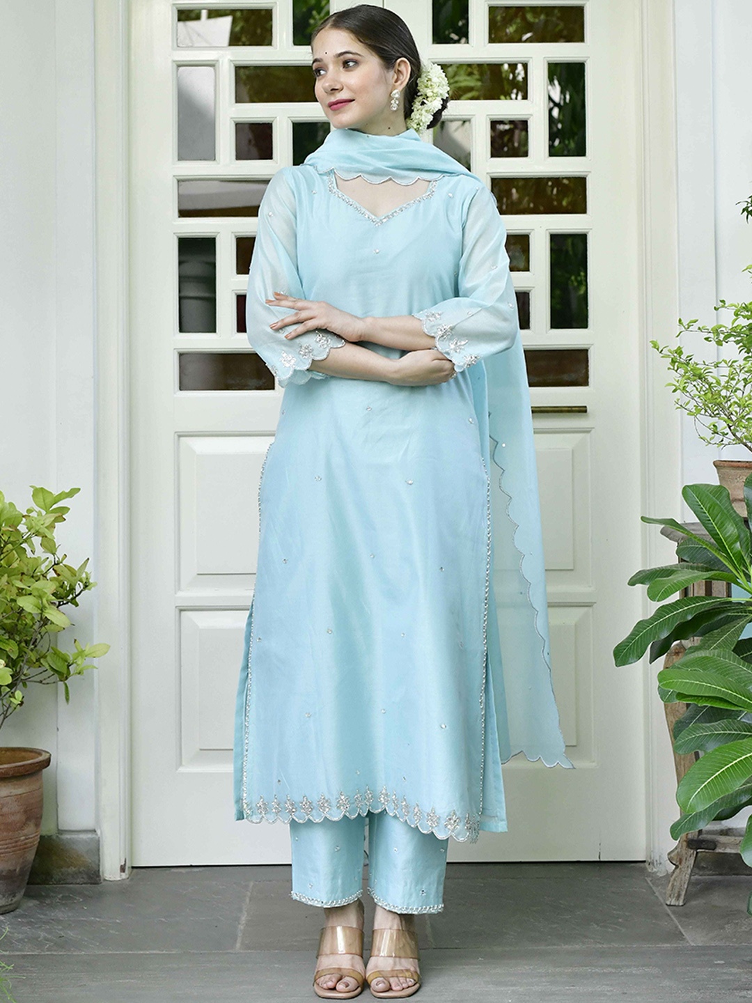 

Lirose Ethnic Motifs Embroidered Beads & Stones Chanderi Cotton Kurta Set & Dupatta, Blue