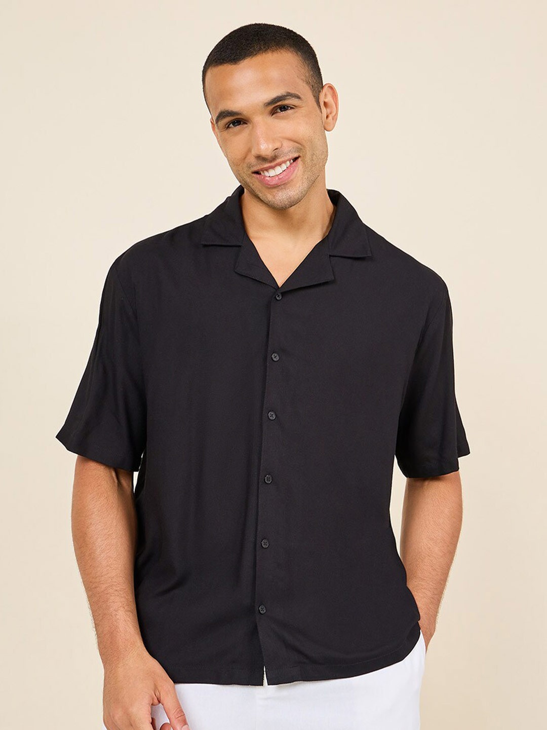 

Styli Relaxed Fit Solid Opaque Casual Shirt, Black
