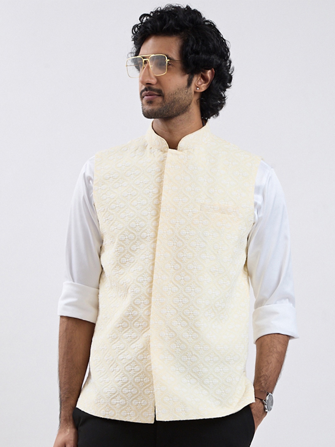 

VASTRAMAY Embroidered Chikankari Nehru Jacket, Yellow