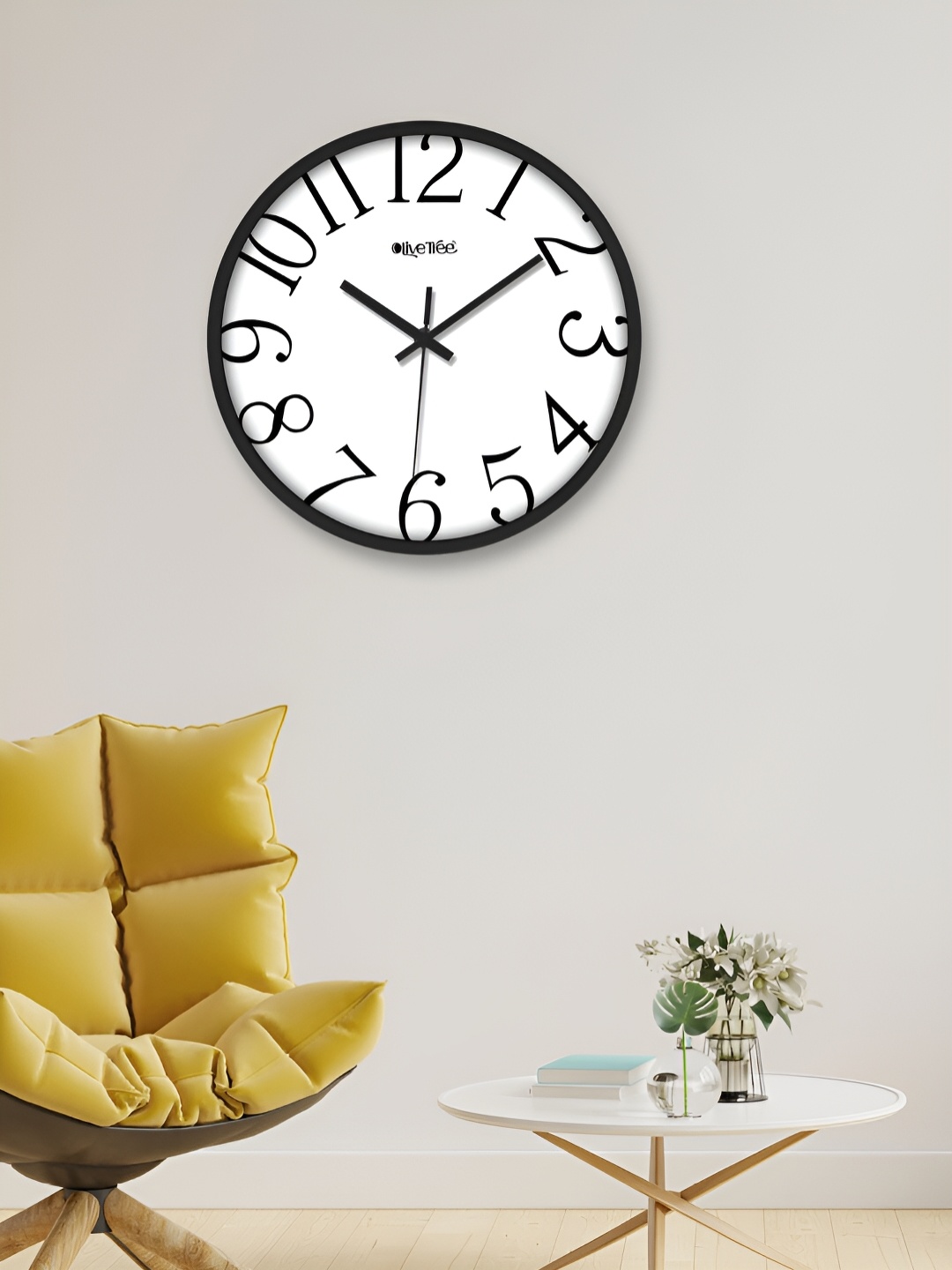 

OLIVE TREE Black & White Contemporary Round Wall Clock