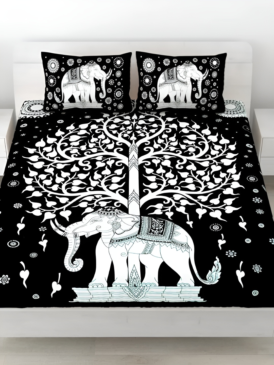 

LIVING ROOTS Black Ethnic Motifs Cotton 144 TC Fitted Queen Bedsheet With 2 Pillow Covers