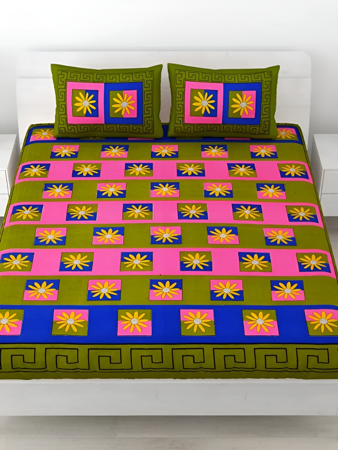 

LIVING ROOTS Double Queen Size Jaipur Block Print Cotton Double Bedsheet & 2 Pillow Covers, Green