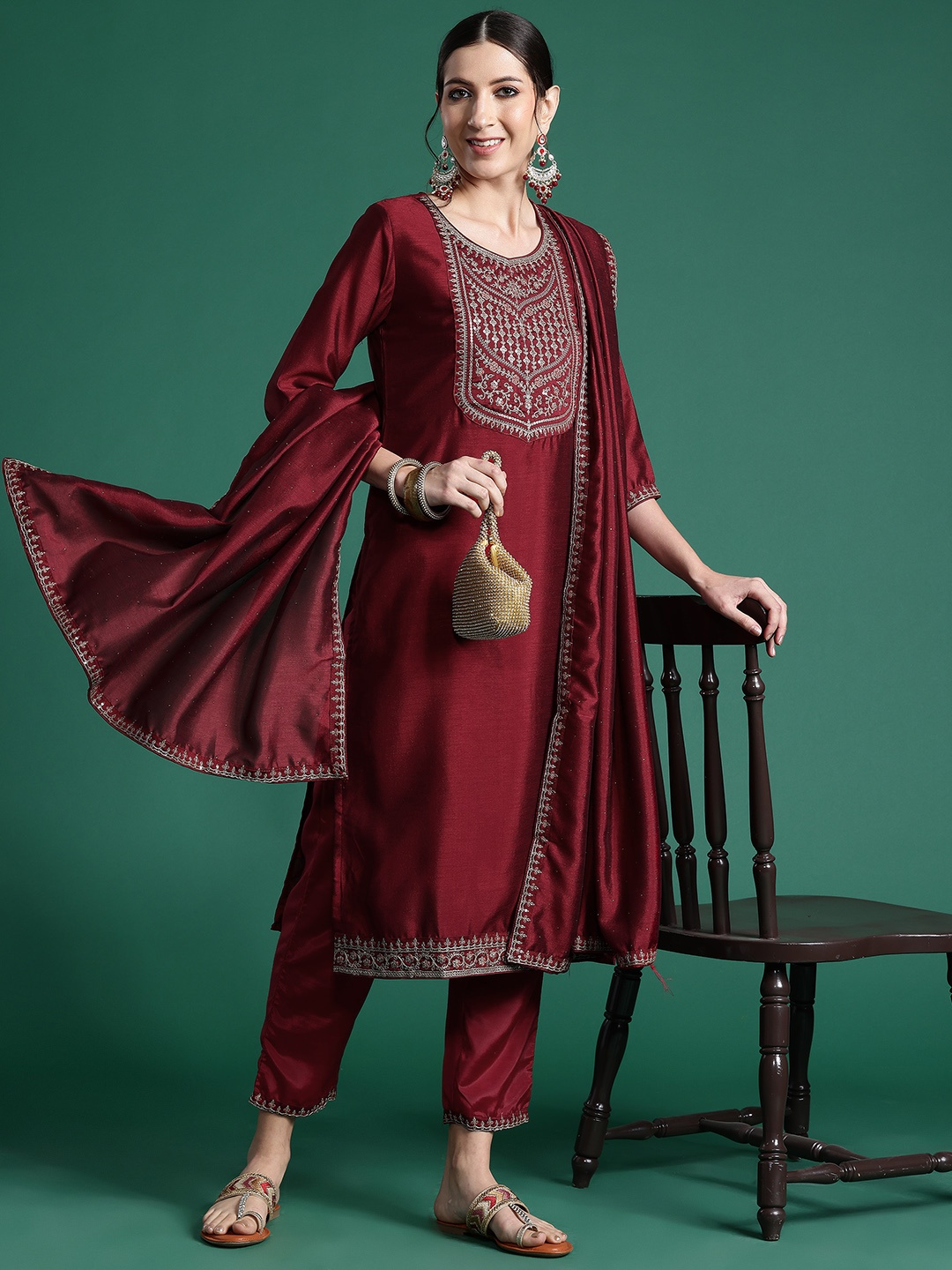 

Indo Era Ethnic Motifs Yoke Design Sequinned Kurta with Trousers & Dupatta, Maroon