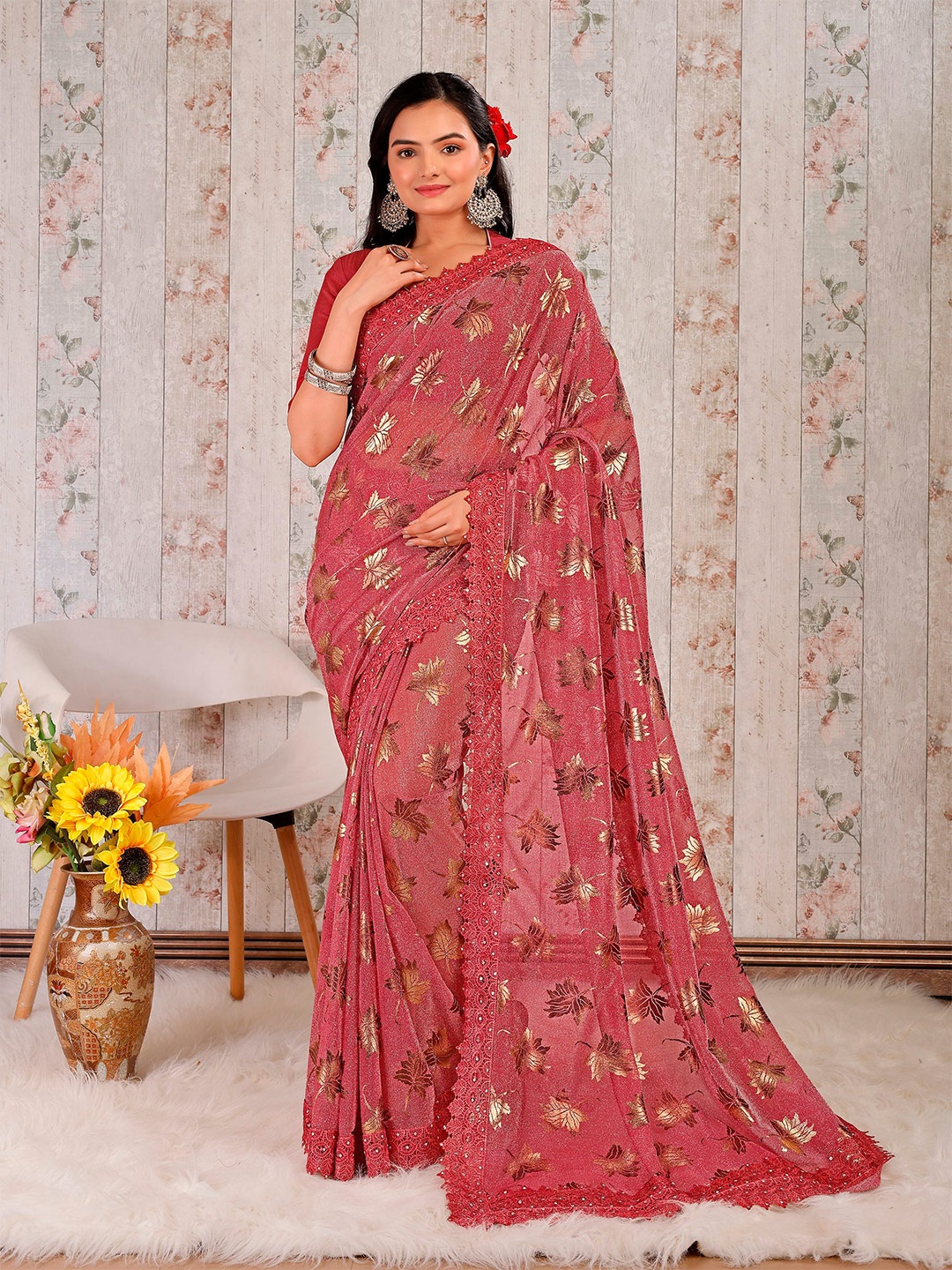 

Mitera Floral Printed Embellished Saree, Peach