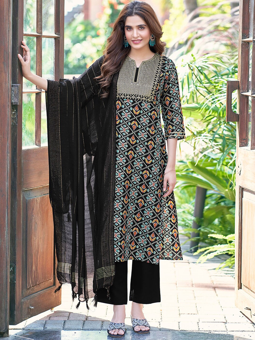 

SKYLEE Black Ethnic Motifs Printed Kurta With Trousers & Dupatta