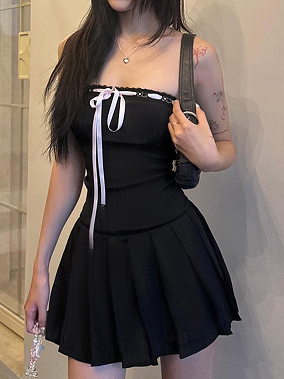 

LULU & SKY Strapless Fit & Flare Dress, Black