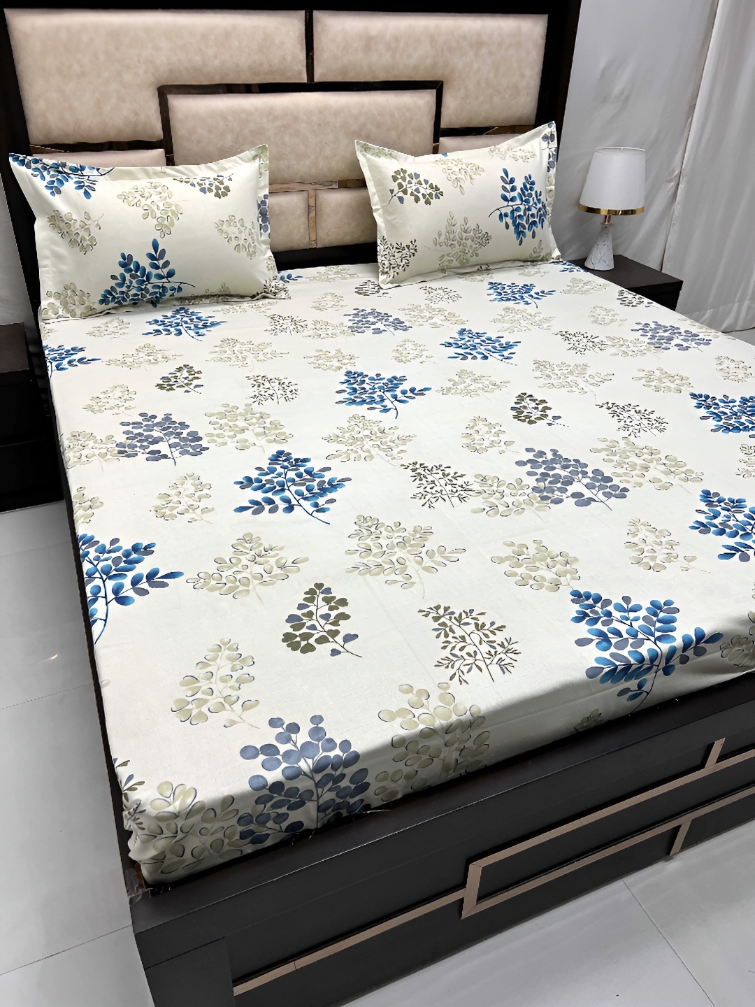 

Pure Decor White & Blue Floral 240 TC Cotton Queen Bedsheet with 2 Pillow Covers