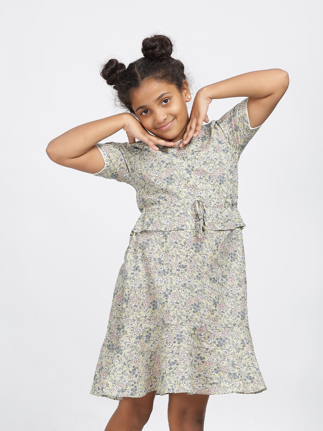 

IDAA Girls Round Neck Floral Print A-Line Dress, Green