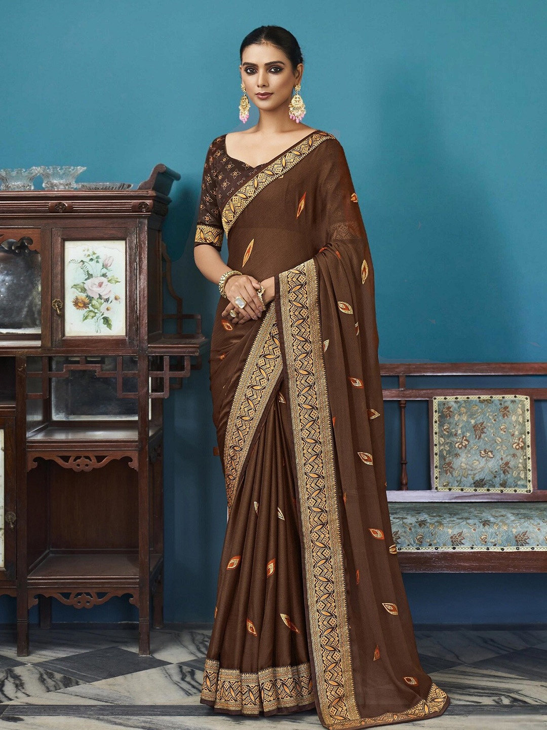 

Mitera Paisley Printed Woven Design Saree, Brown