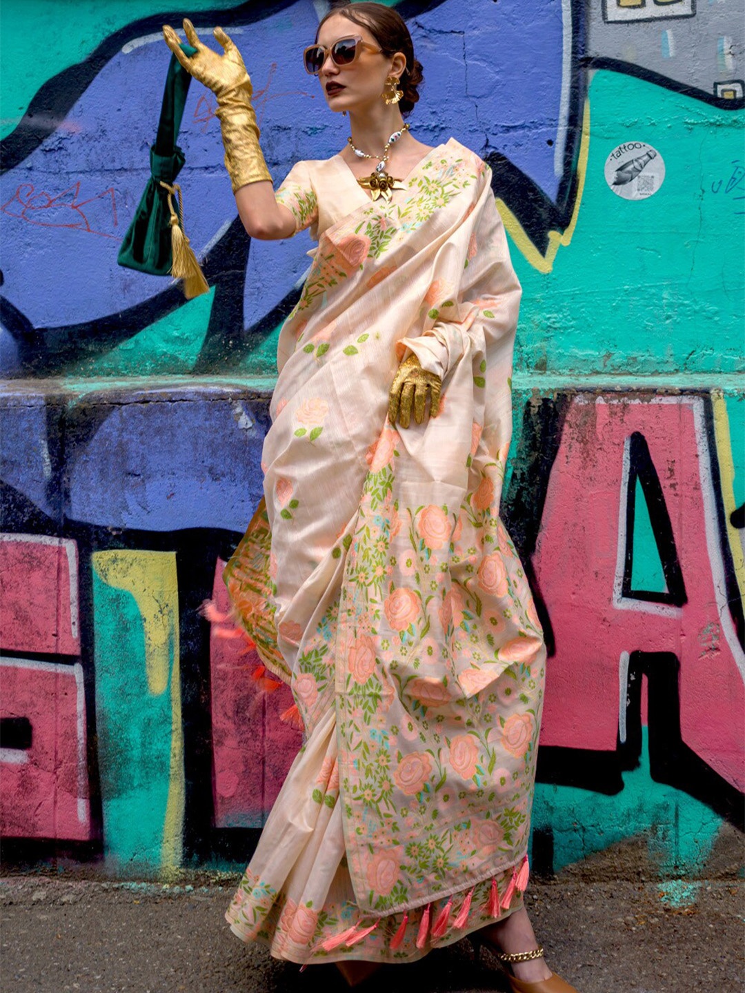 

DEVATITHI Ethnic Motifs Woven Design Zari Detailed Banarasi Saree, Peach