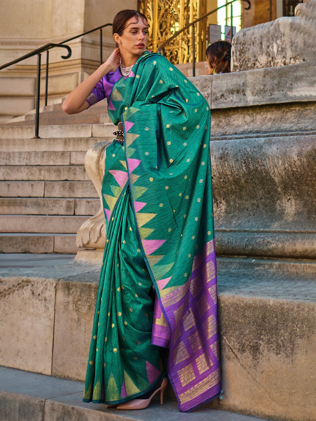 

DEVATITHI Ethnic Motifs Woven Design Zari Detailed Banarasi Saree, Green