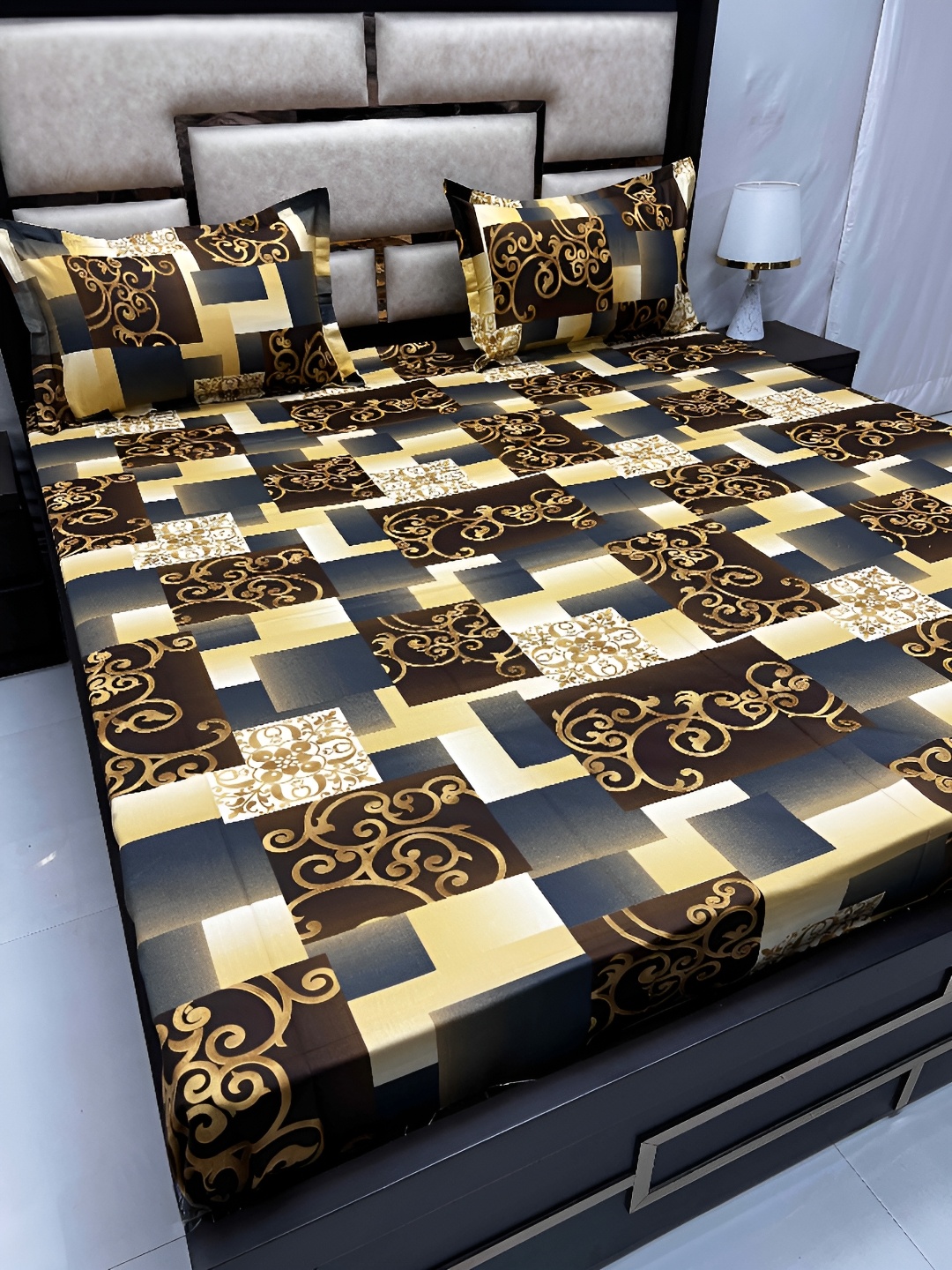 

Pure Decor Velar Sib Brown Ethnic Motifs Cotton 330 TC King Bedsheet With 2 Pillow Covers