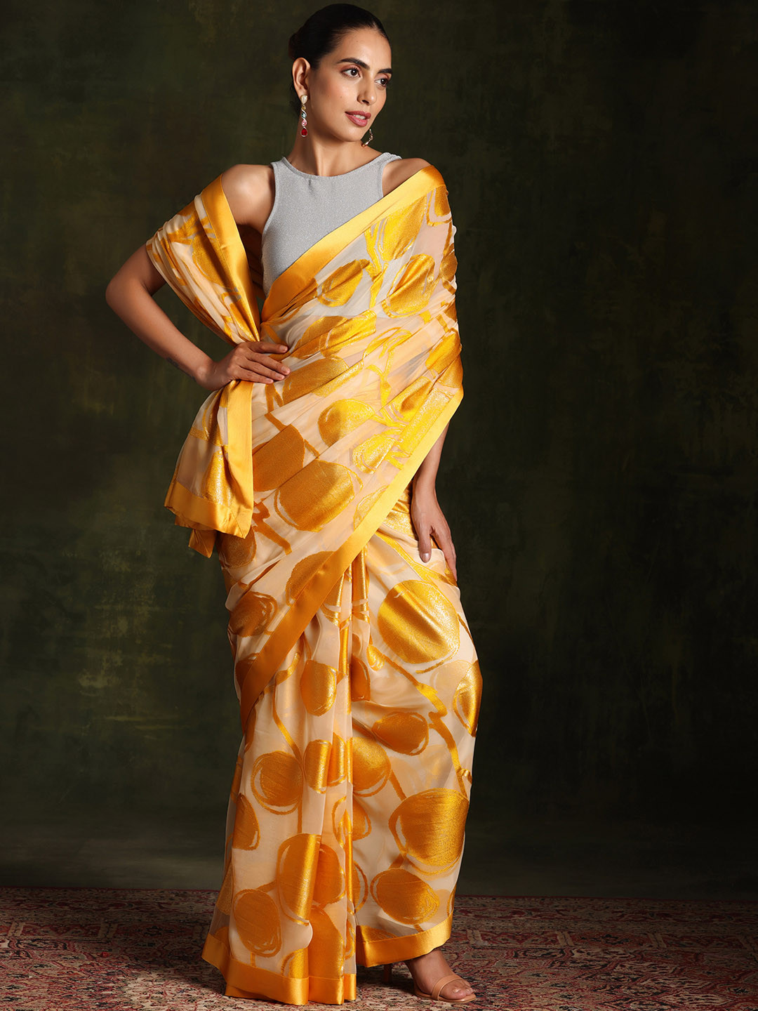 

Libas Geometric Printed Brasso Saree, Beige