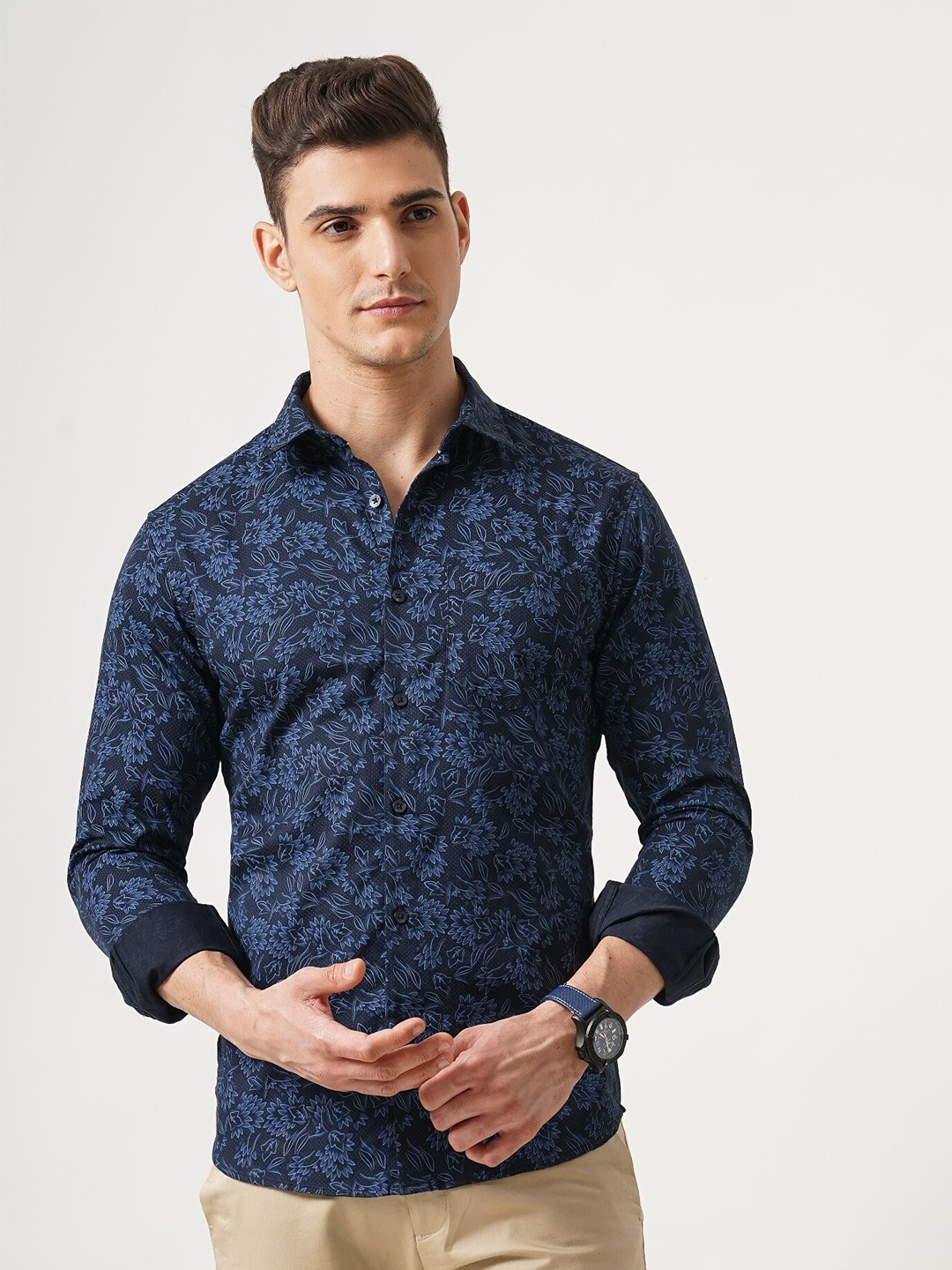 

British Club Classic Slim Fit Floral Printed Spread Collar Pure Cotton Casual Shirtrt, Navy blue