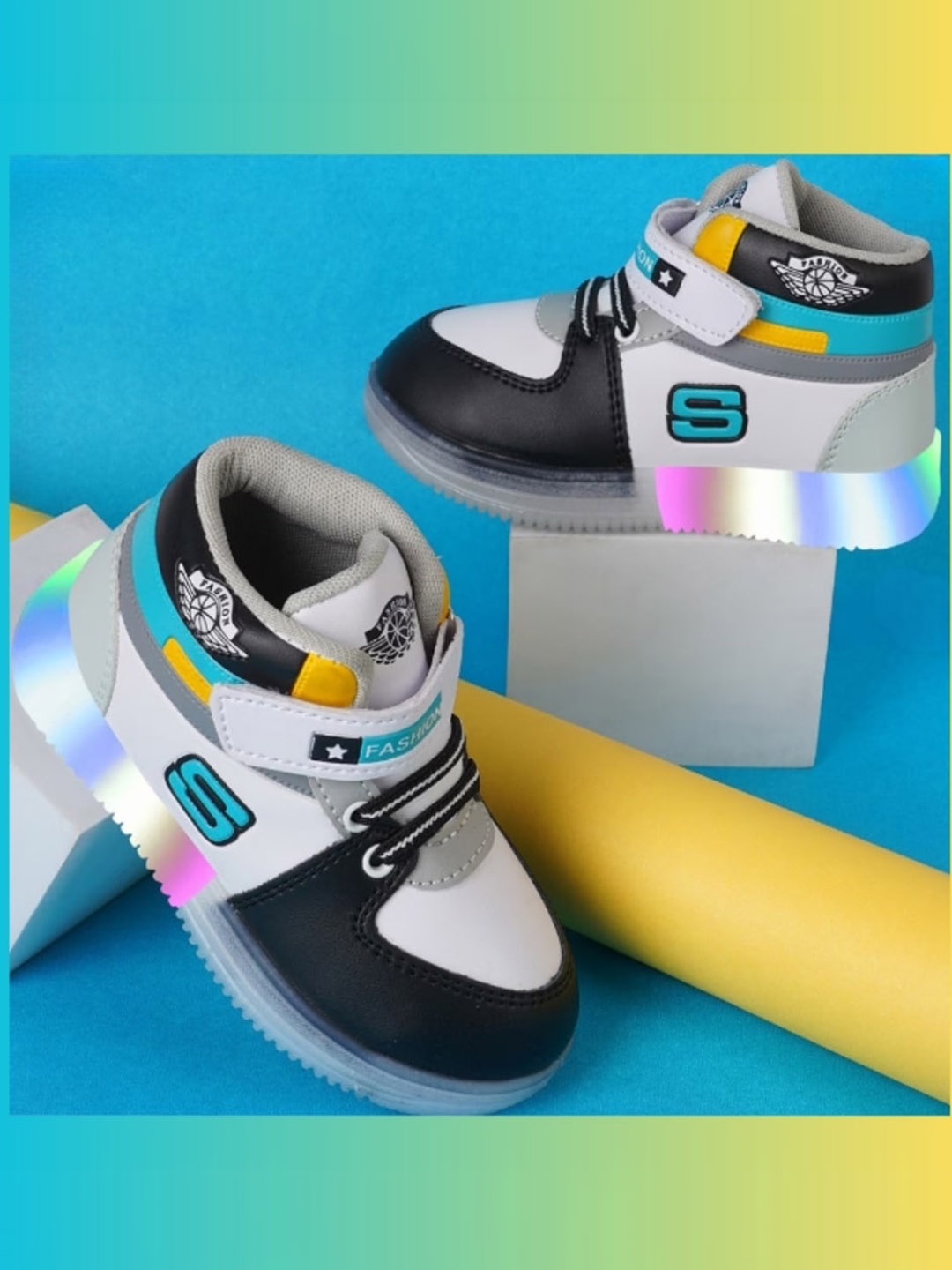 

BAESD Unisex Kids Colourblocked LED Lightweight Sneakers, Black