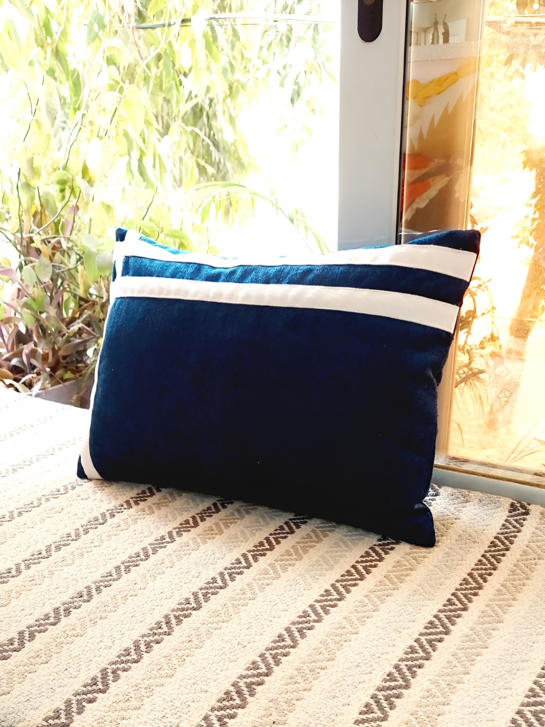 

THROWPILLOW Navy Blue & White Self Design Square Cushion Cover