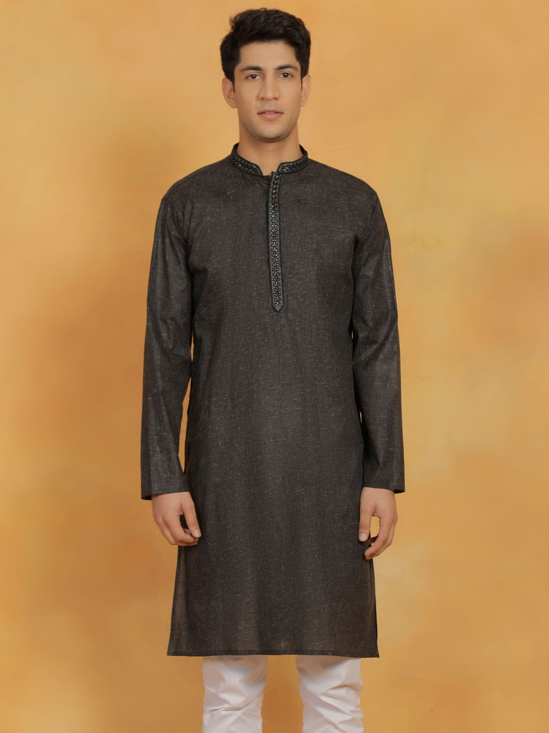 

VASTRAMAY Mandarin Collar Thread Work Cotton Straight Kurta, Black