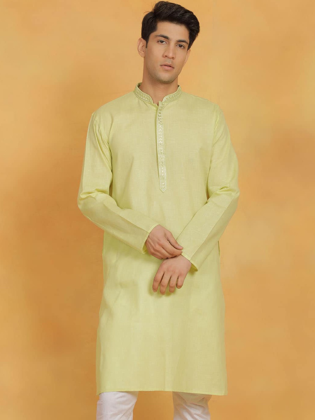 

VASTRAMAY Mandarin Collar Kurta, Green