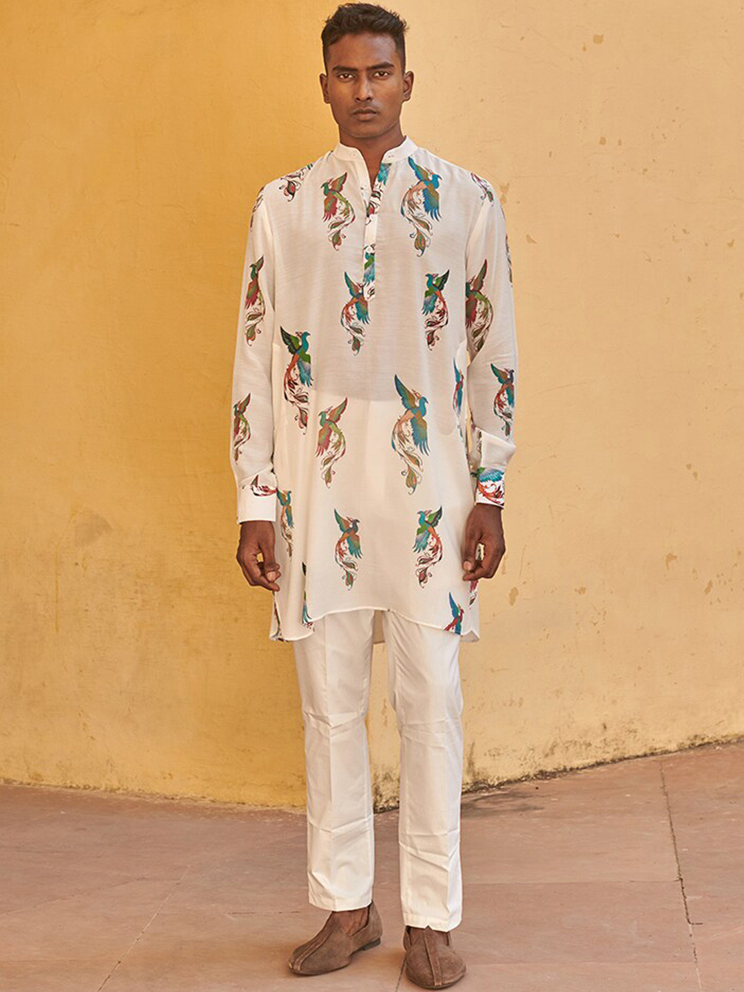 

QB MEN Ethnic Motifs Printed Straight Silk Kurta, White