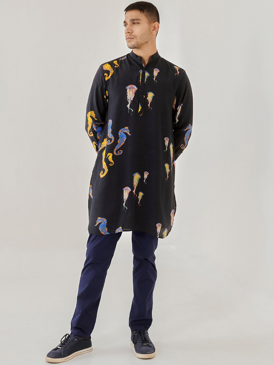 

QB MEN Abstract Printed Band Collar Straight Cotton Kurta, Black