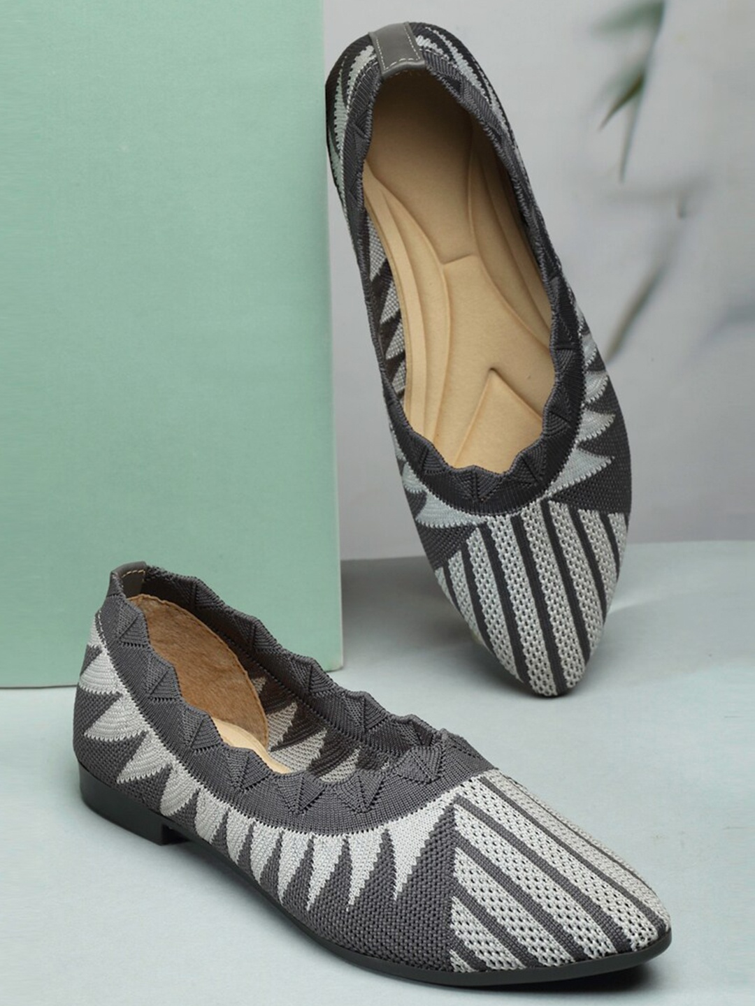 

sneakers villa Textured Lightweight Ballerinas, Grey