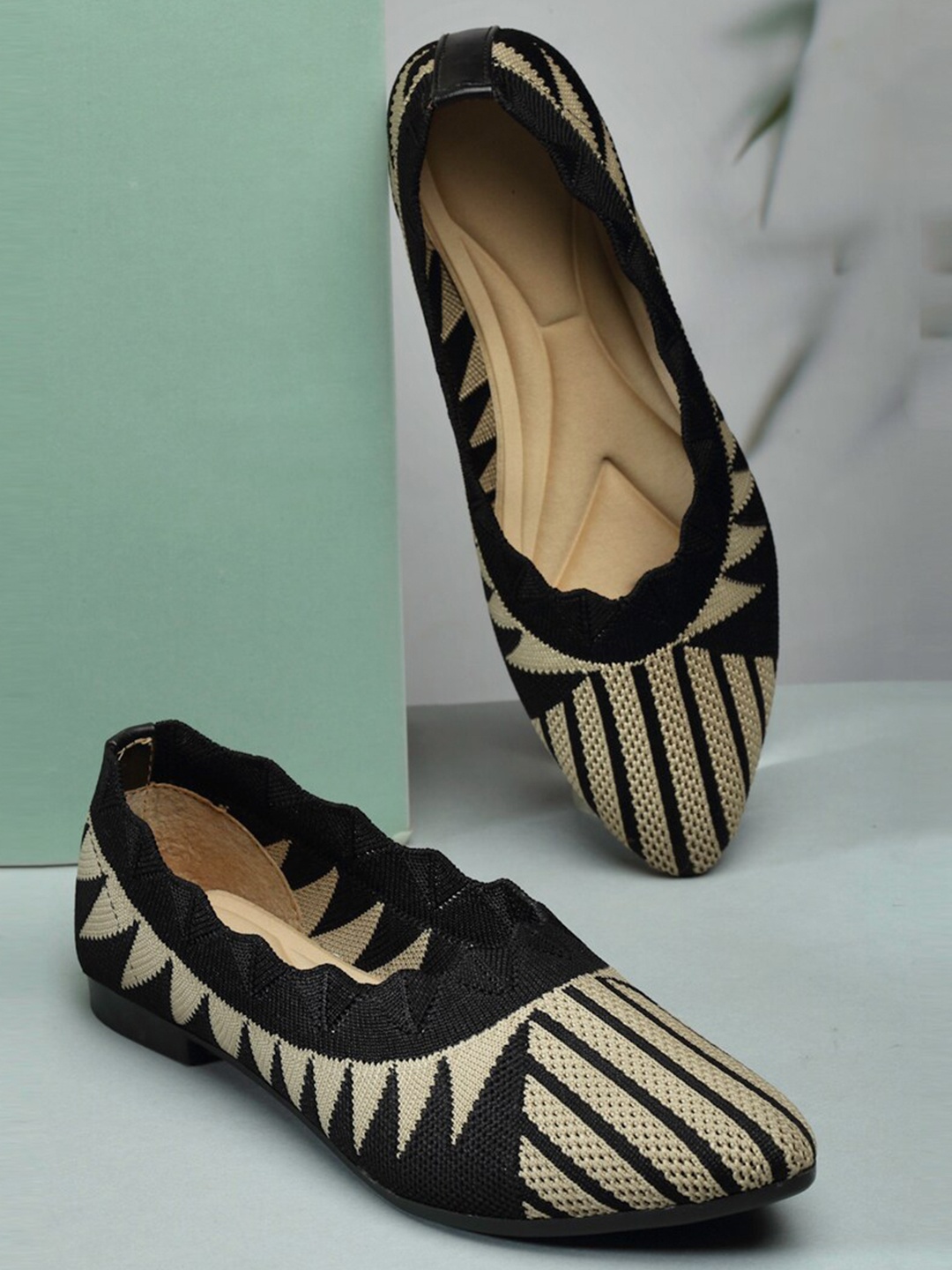 

sneakers villa Textured Lightweight Ballerinas, Black