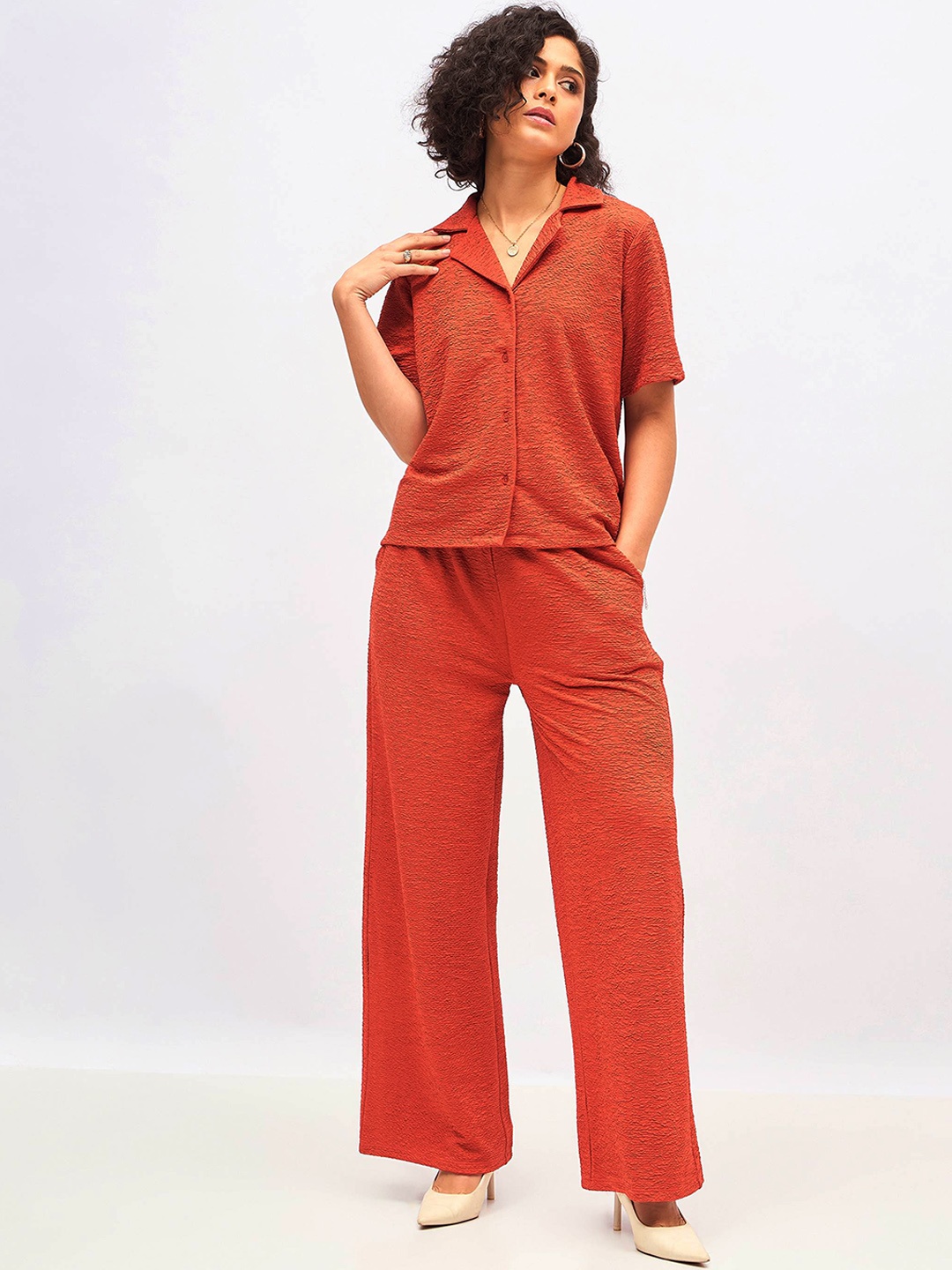 

SASSAFRAS Self Design Shirt With Trousers, Rust