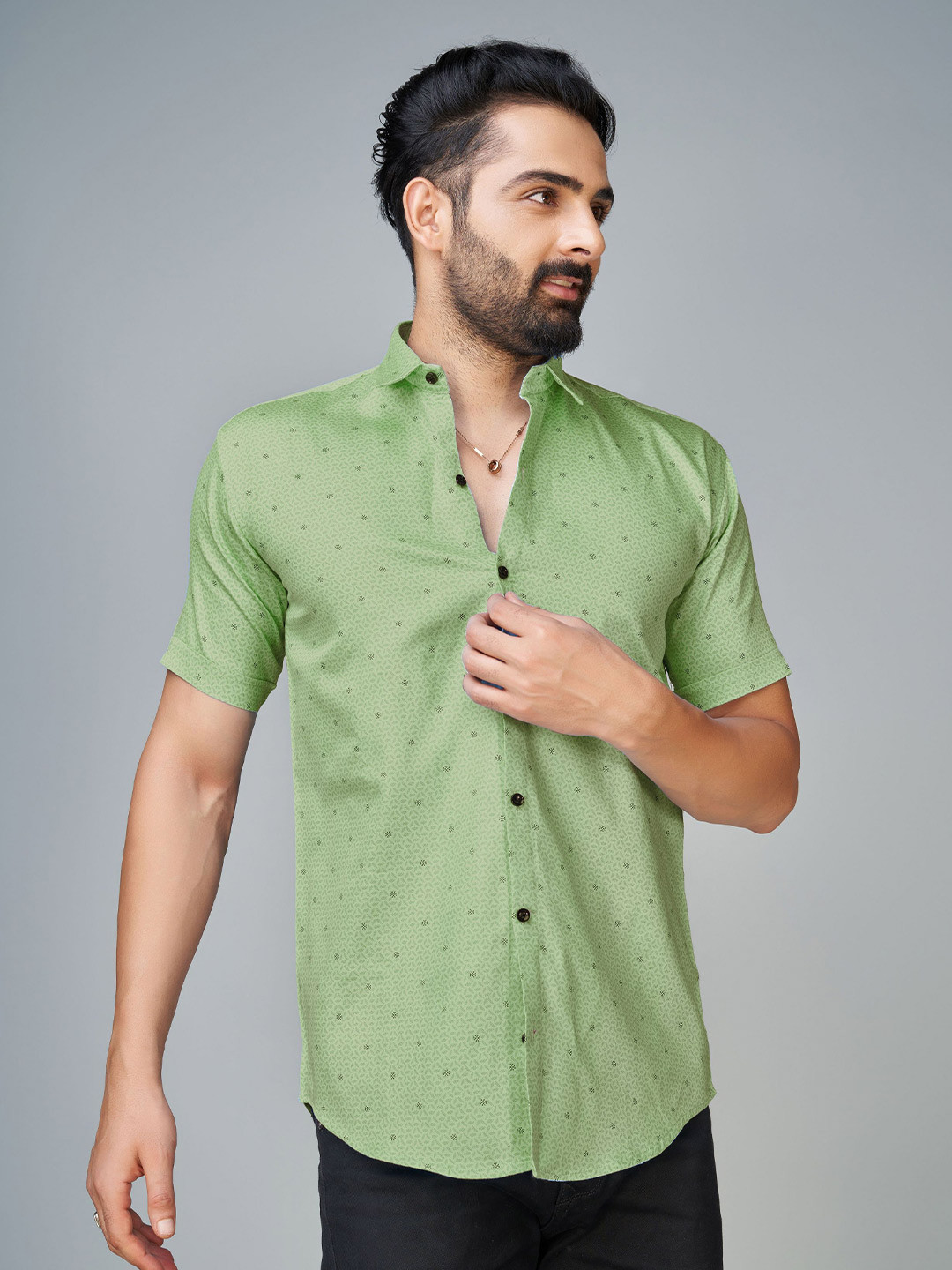 

Reeta Fashion Comfort Printed Spread Collar Short Sleeves Cotton Casual Shirt, Green