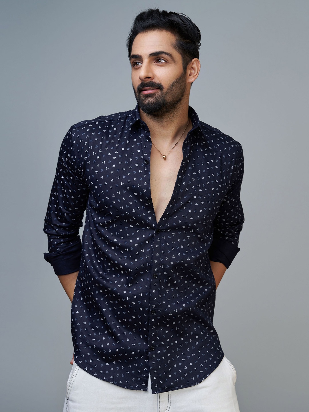 

Reeta Fashion Comfort Printed Spread Collar Long Sleeves Cotton Casual Shirt, Navy blue