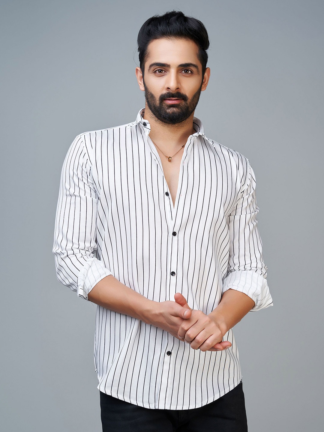 

Reeta Fashion Comfort Vertical Striped Spread Collar Cotton Casual Shirt, White