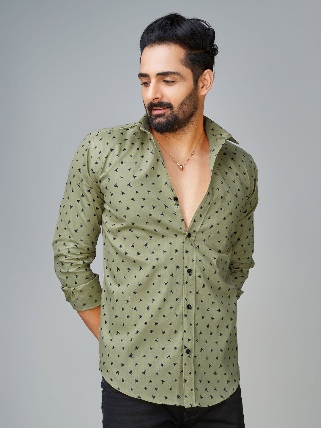 

Reeta Fashion Comfort Geometric Printed Cotton Casual Shirt, Green
