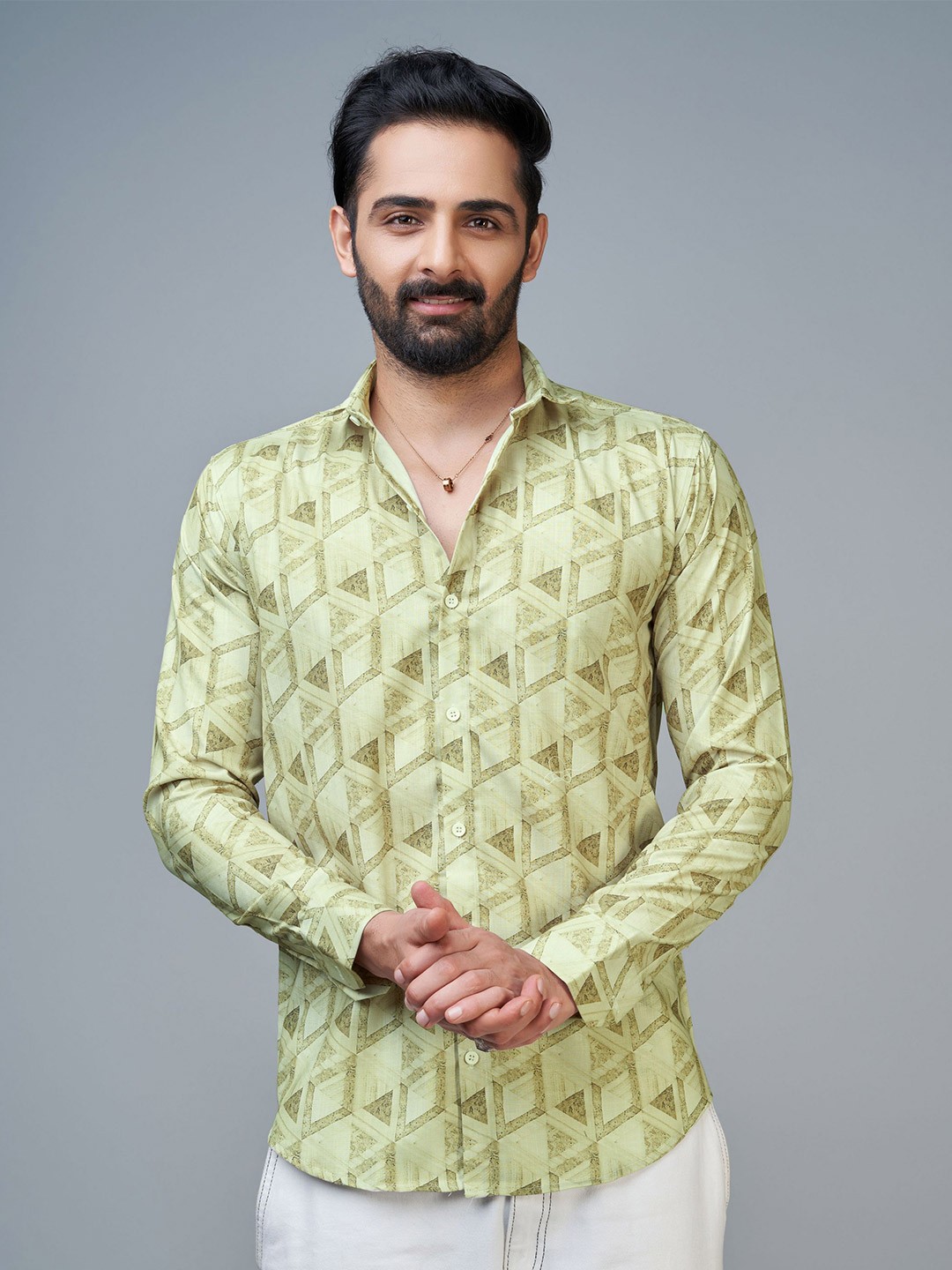 

Reeta Fashion Comfort Geometric Printed Cotton Casual Shirt, Green