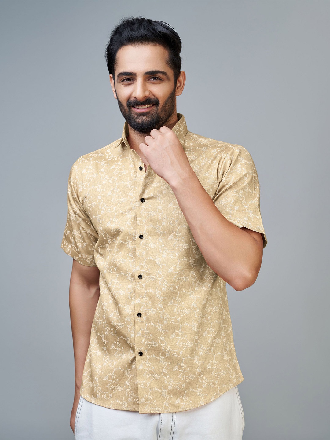 

Reeta Fashion Floral Printed Comfort Cotton Casual Shirt, Cream