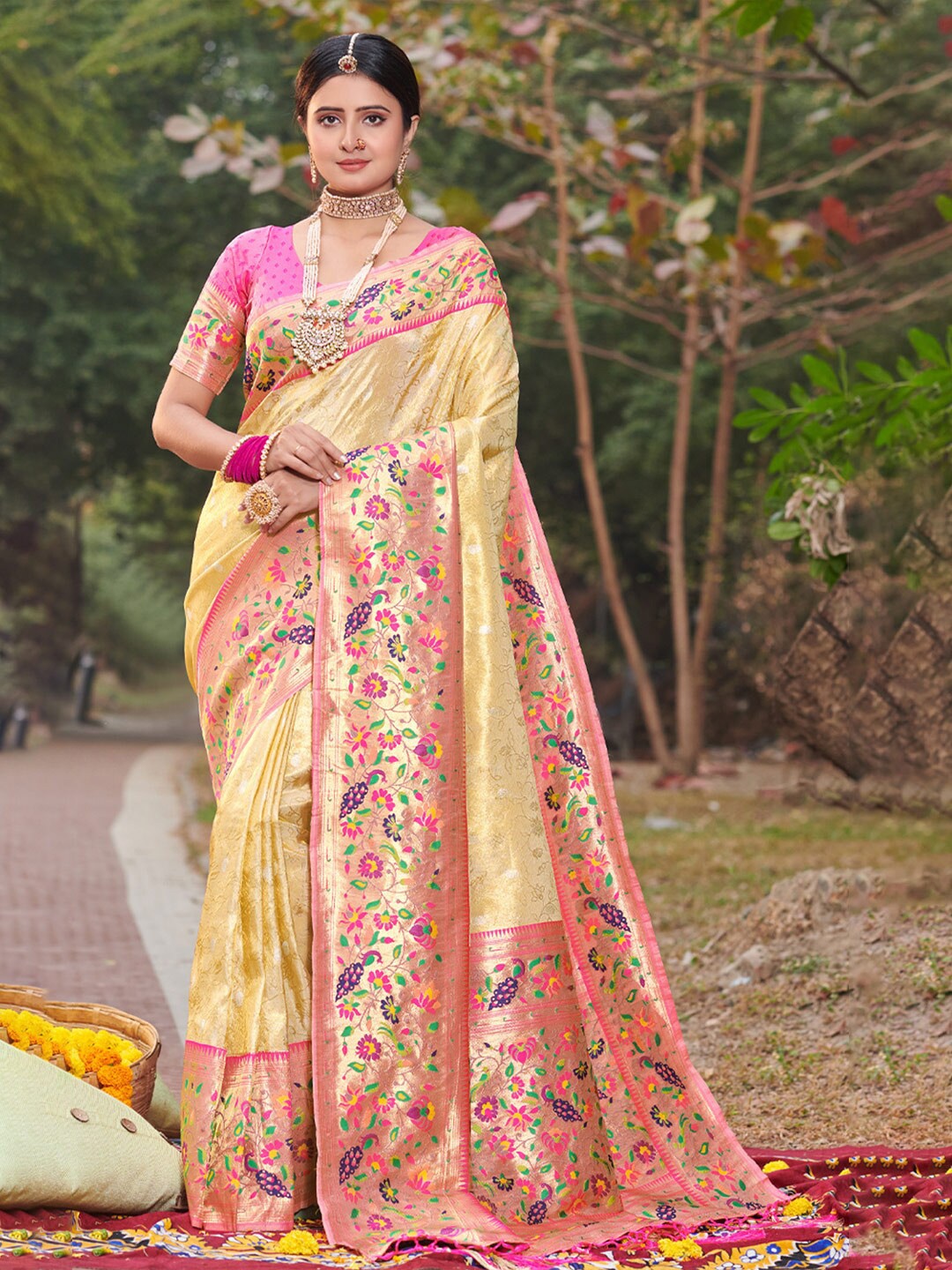 

Reeta Fashion Ethnic Motifs Woven Design Zari Pure Silk Saree, Cream