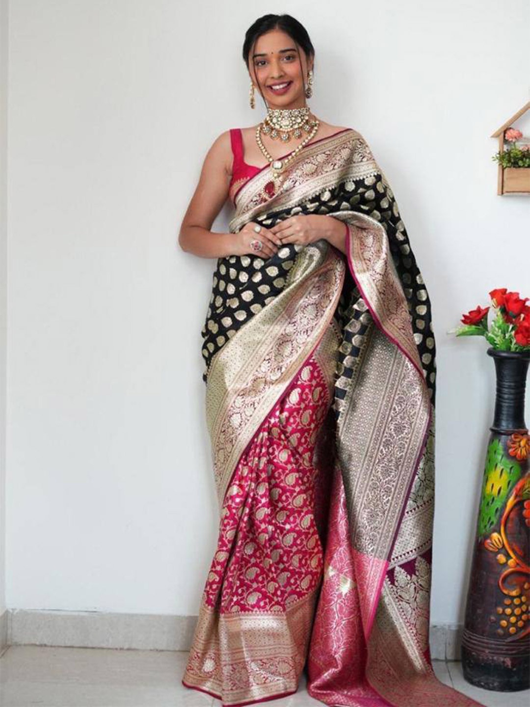 

Reeta Fashion Ethnic Motifs Woven Design Zari Saree, Pink