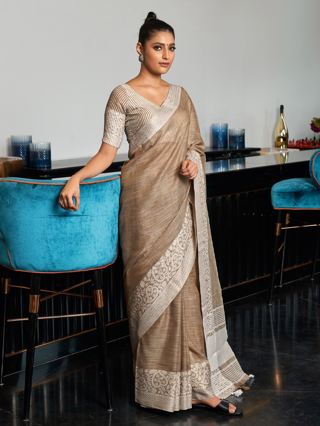 

Reeta Fashion Woven Design Saree With Tassels, Beige