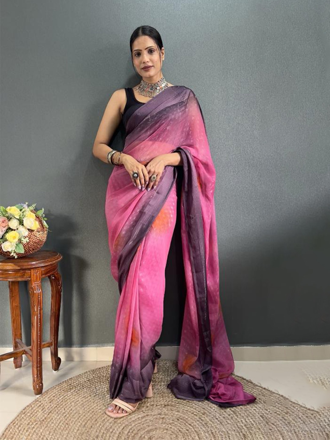 

Reeta Fashion Abstract Printed Ready To Wear Pure Georgette Saree, Magenta