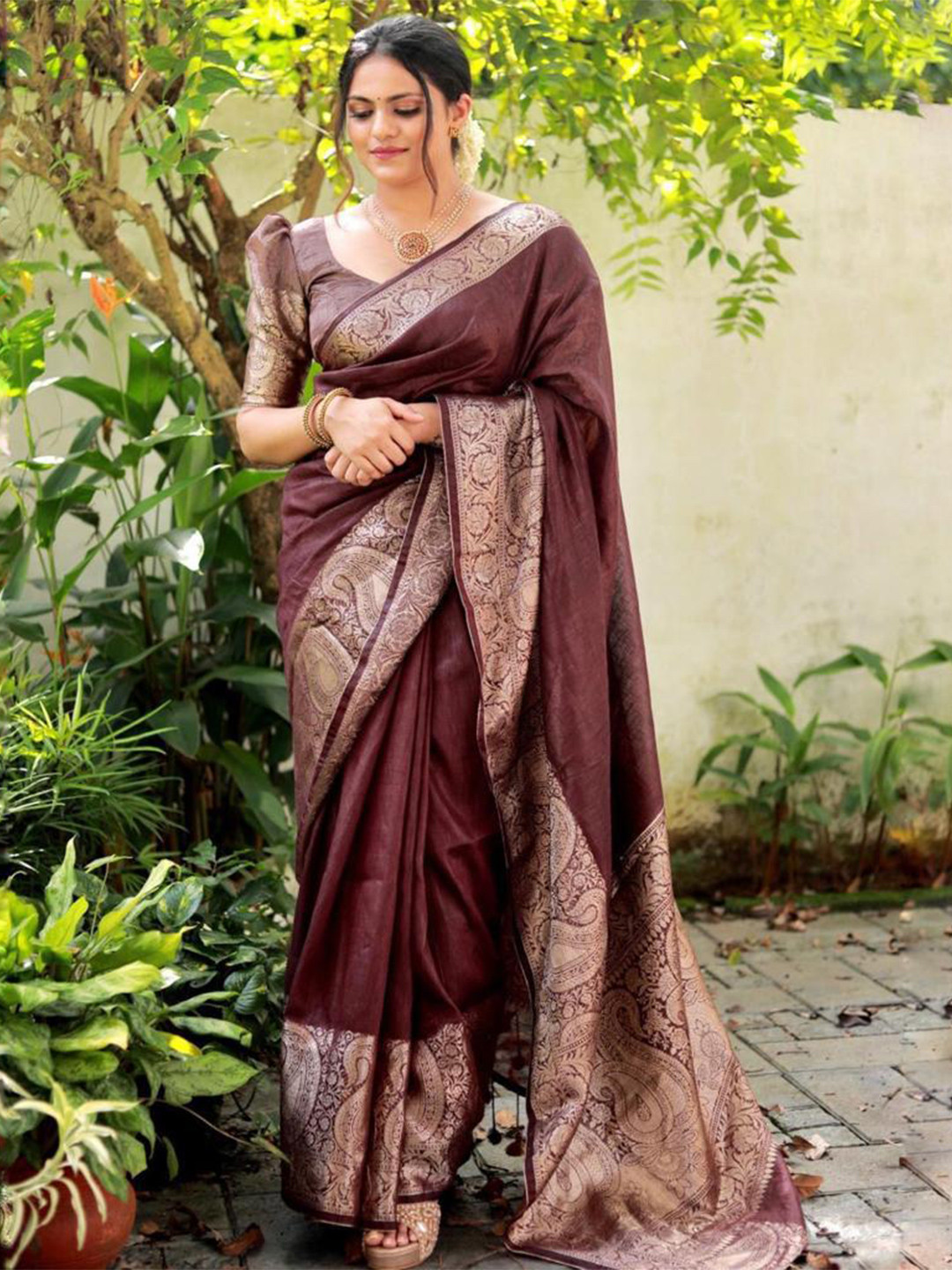 

Reeta Fashion Woven Design Zari Saree With Tassels, Brown