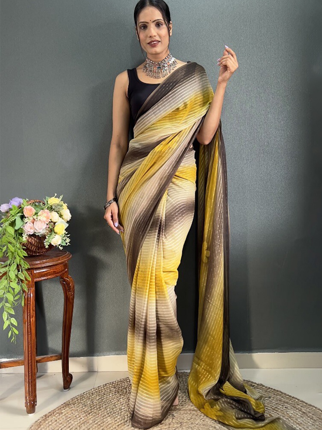 

Reeta Fashion Striped Pure Georgette Ready to Wear Saree, Yellow