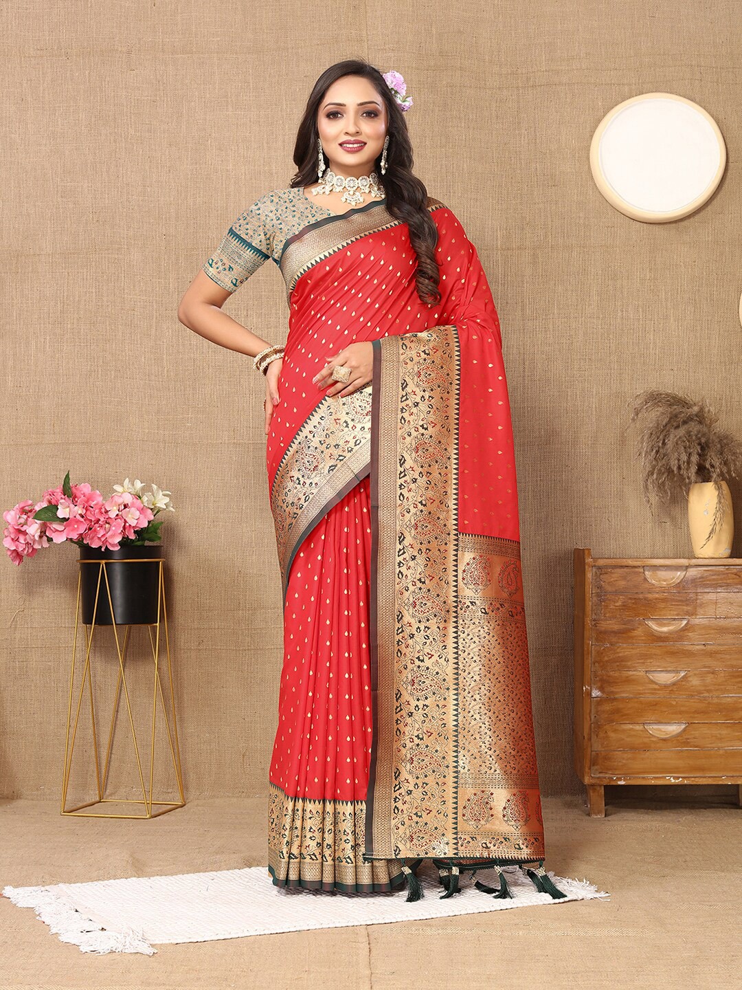 

MARGI DESIGNERS Ethnic Motifs Woven Design Zari Pure Silk Banarasi Saree, Red