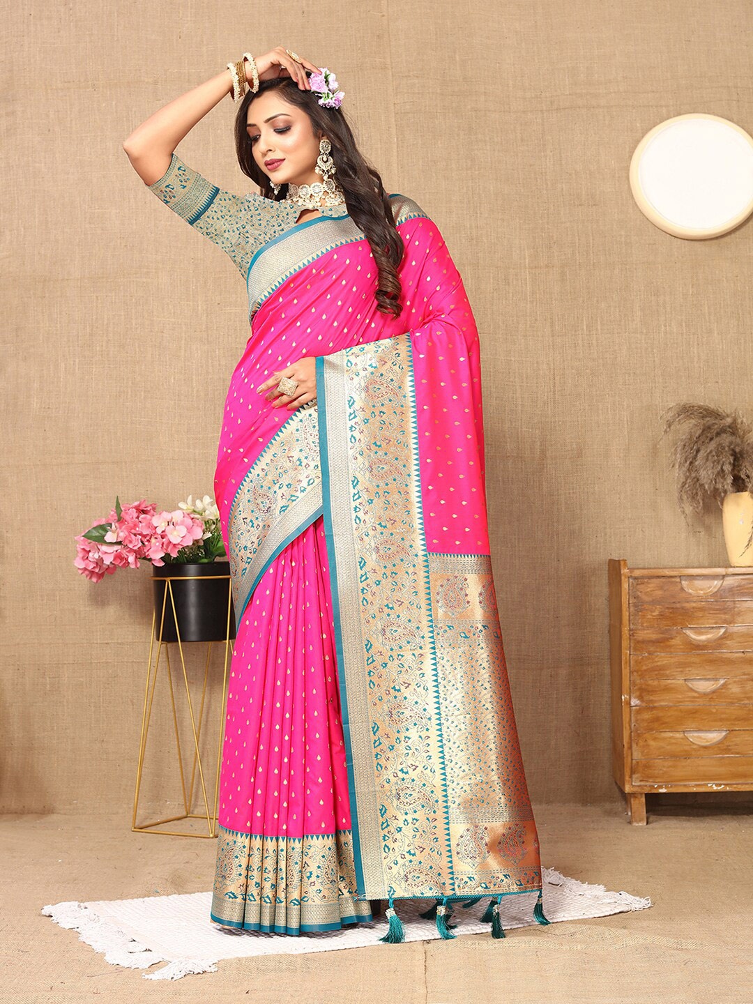 

MARGI DESIGNERS Ethnic Motifs Woven Design Zari Pure Silk Banarasi Saree, Pink