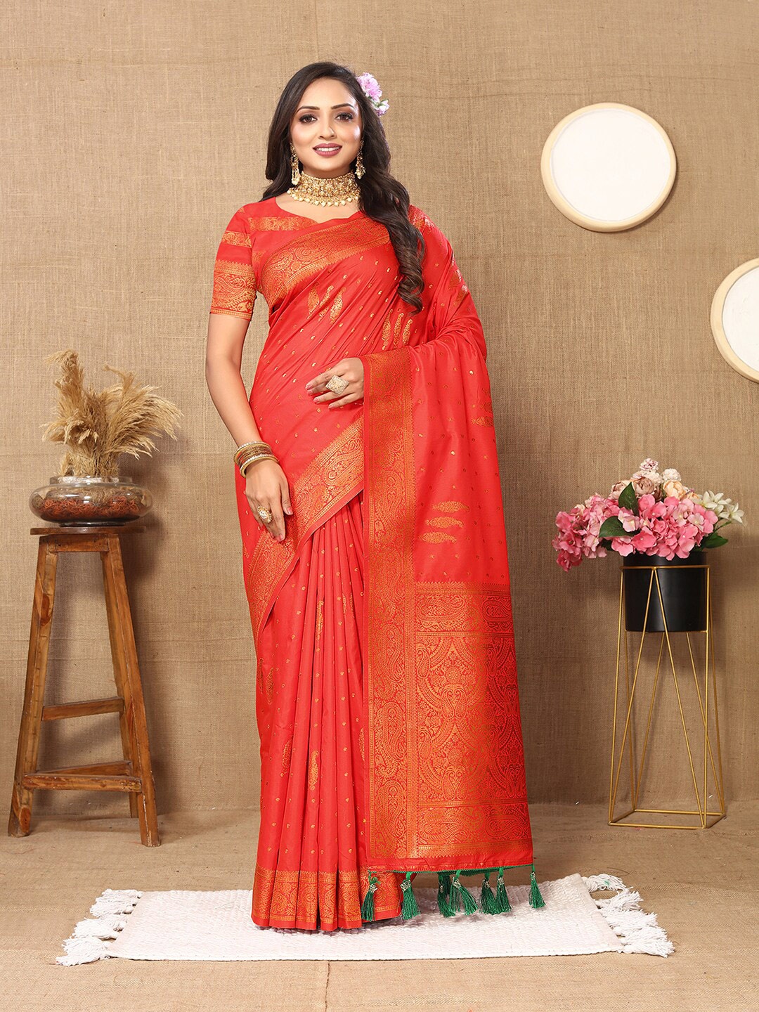 

MARGI DESIGNERS Ethnic Motifs Woven Design Zari Pure Silk Kanjeevaram Saree, Red
